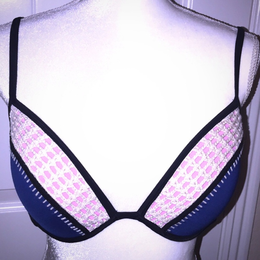 EUC VS The Fabulous Crochet Bikini Top 34DD